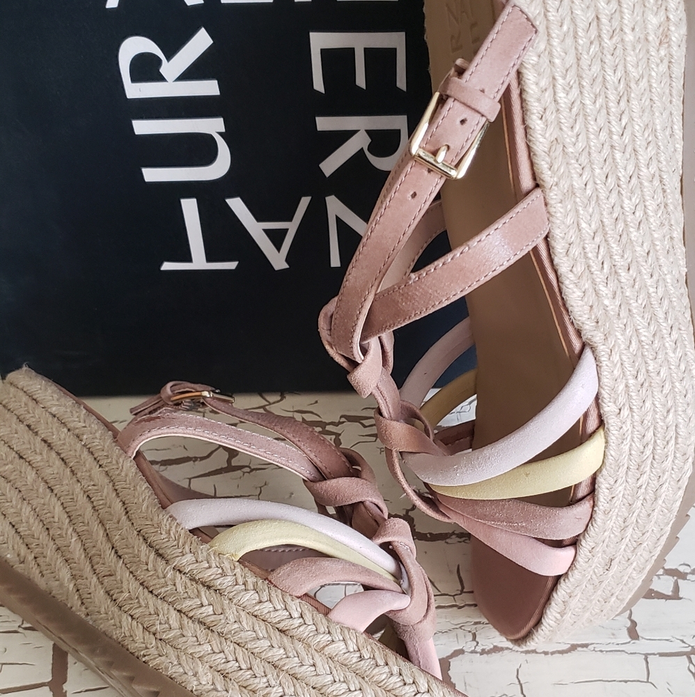 Naturalizer 7.5W Wide Espadrille Wedges Like-new